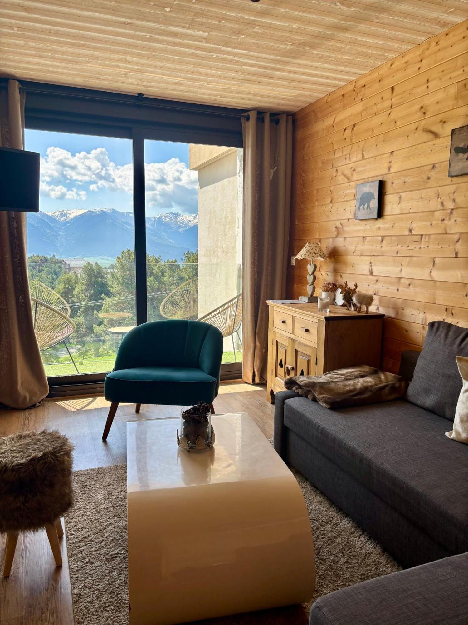Appart Style Chalet Superbe Vue, Ski Vip Remise 20 % Font-Romeu-Odeillo-Via Exterior photo
